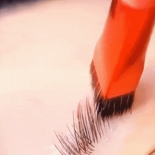 Illumi™ Eyebrow Brush